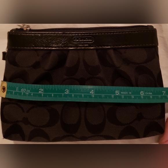 Coach wrislet wallet - Picture 11 of 12